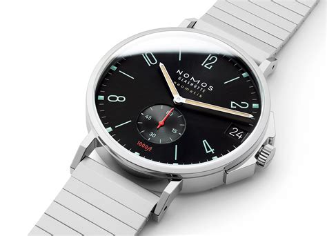 nomos glashütte katalog